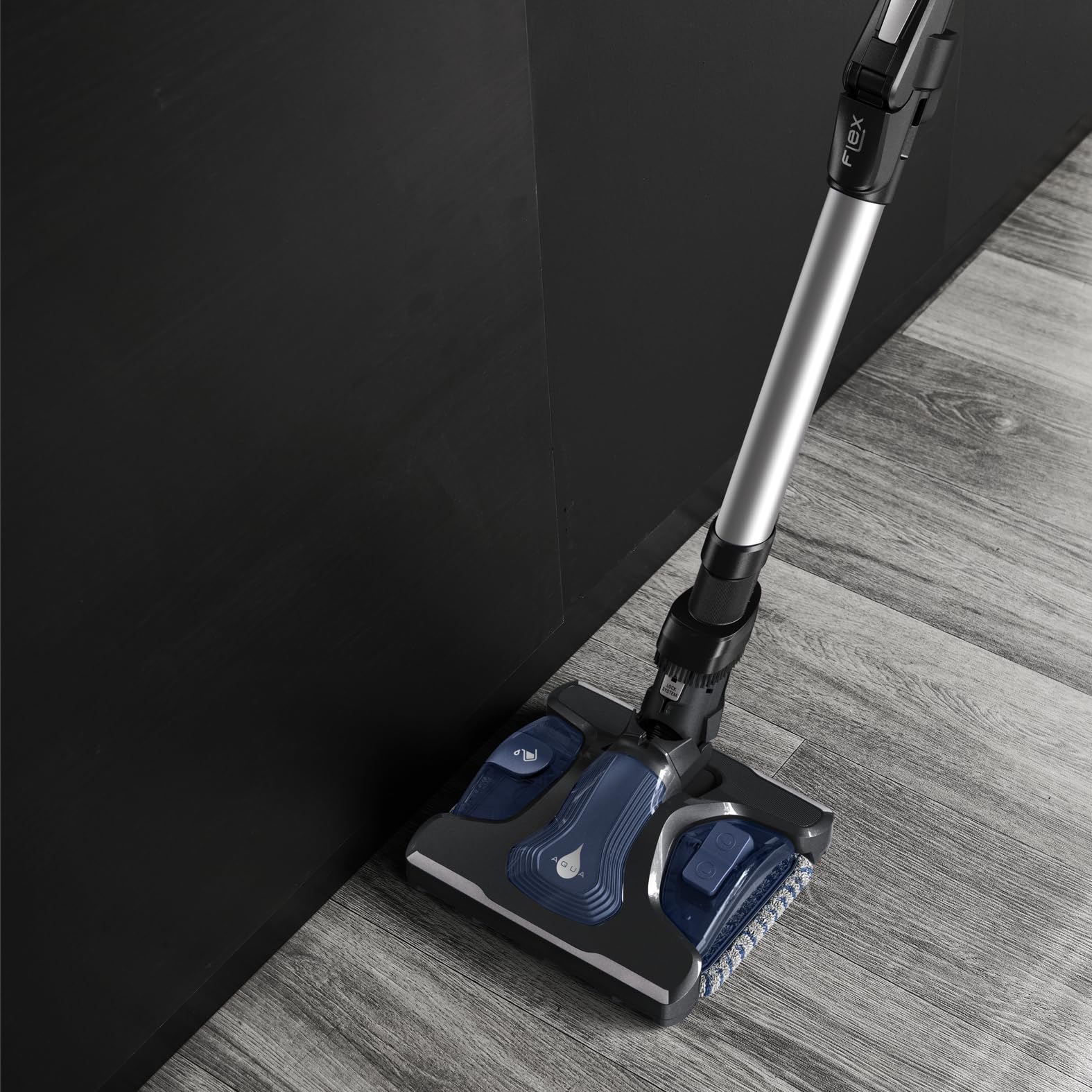 Rowenta Xforce Flex 14.60 Aqua – Aspirador sin cable 480 W 2 en 1 con fregado y tubo flexible